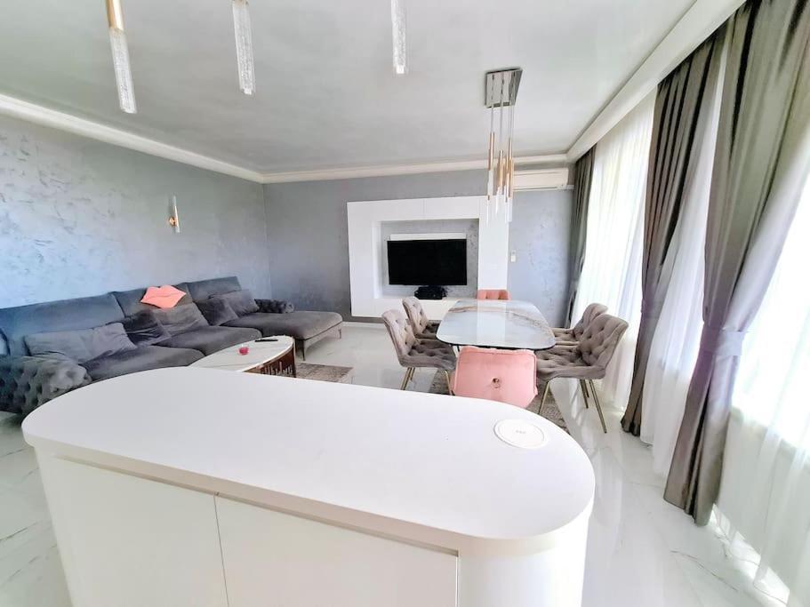 Spacious Prestige Penthouse Варна Екстер'єр фото