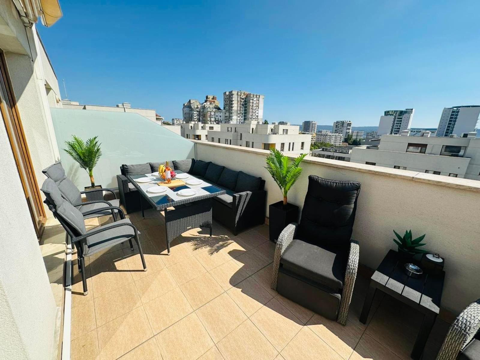 Spacious Prestige Penthouse Варна Екстер'єр фото